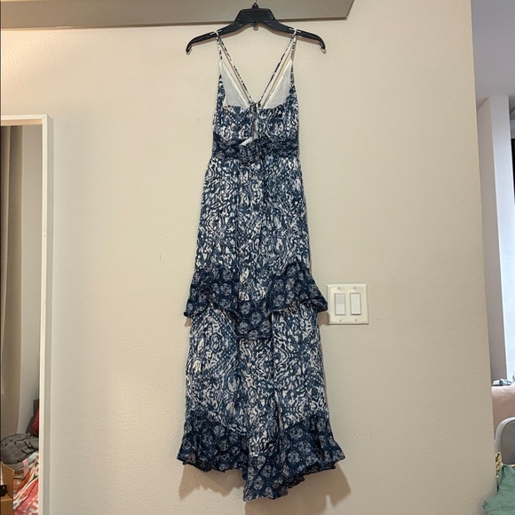 Abercrombie Tiered Tie Strap Maxi Dress in Blue Print SZ M EUC - Picture 3 of 6